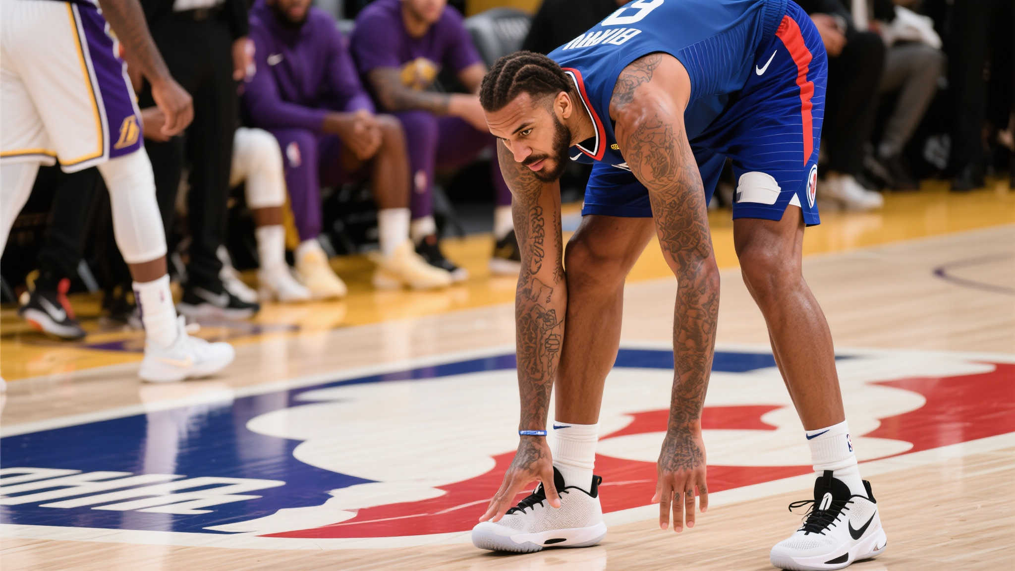 哈利跟腱重创:艾泽利再掀惋惜,庆幸库里未急返赛场 以往实例,如大卫·贝克汉姆因重大赛事前选择冒险承担